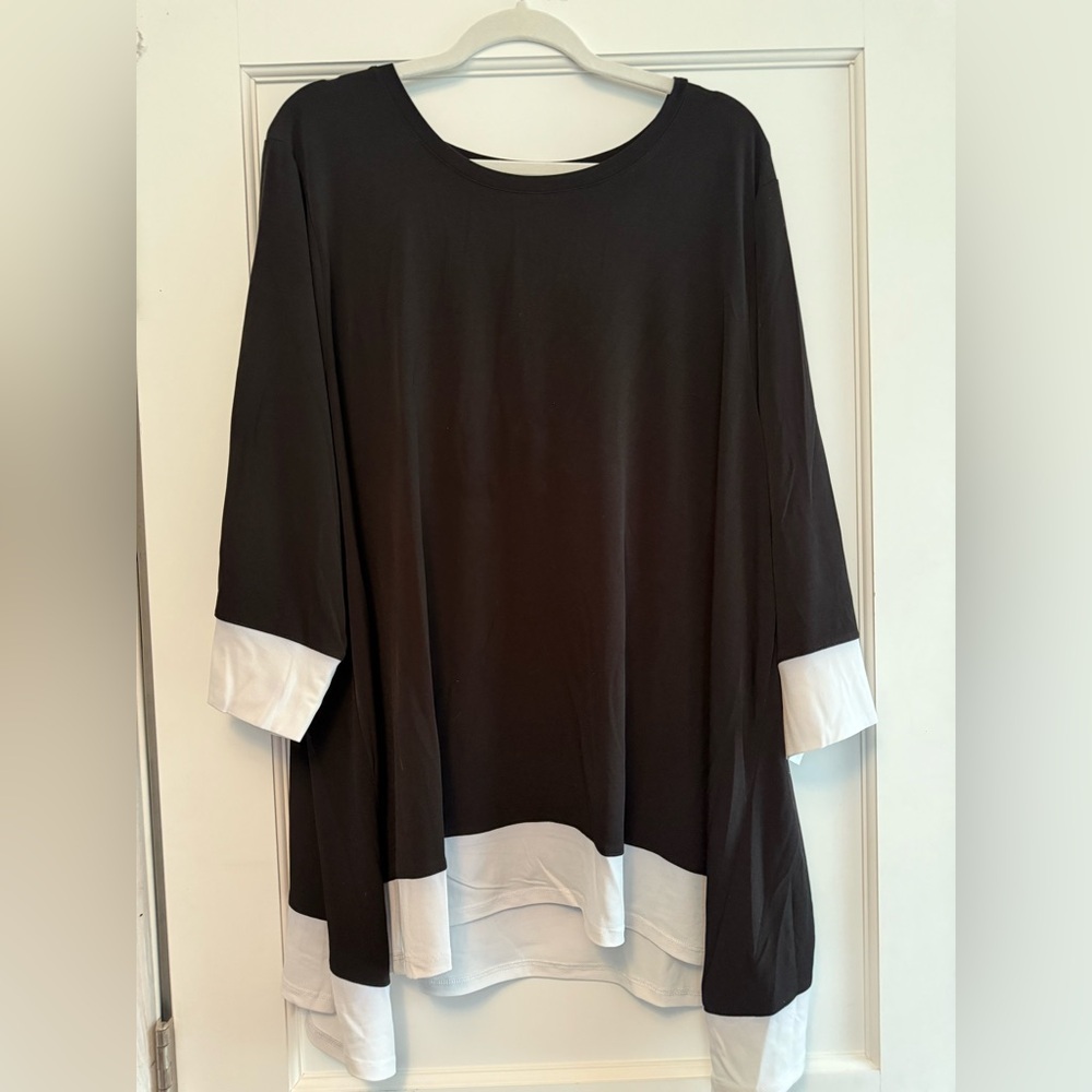 Calvin Klein Black & White Knit Tunic, 3X